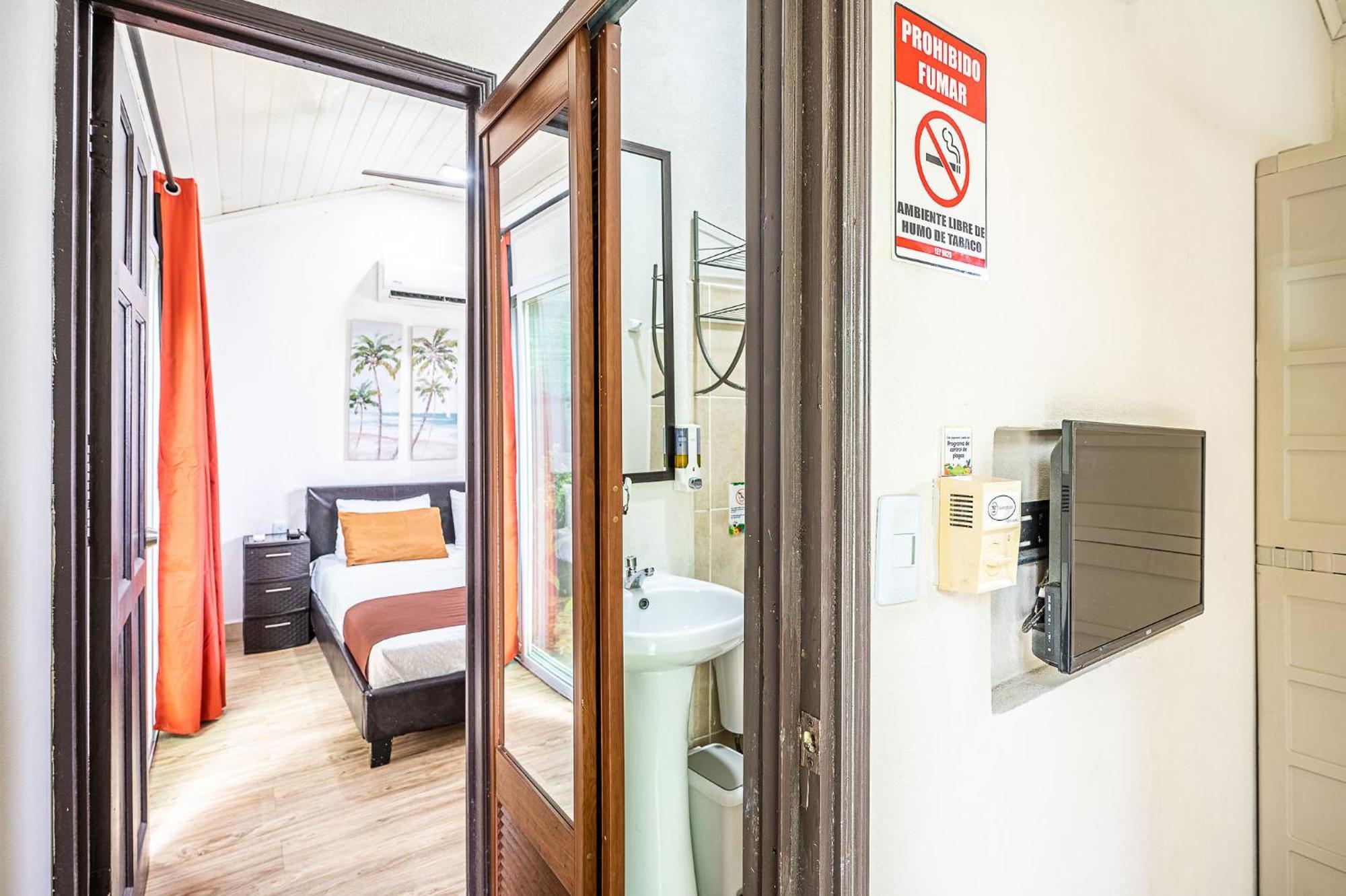 Jaco Lodge Quiet Place (Adults Only) Екстер'єр фото